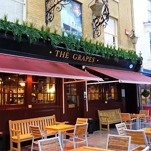 The Grapes Pub Mini-hôtel